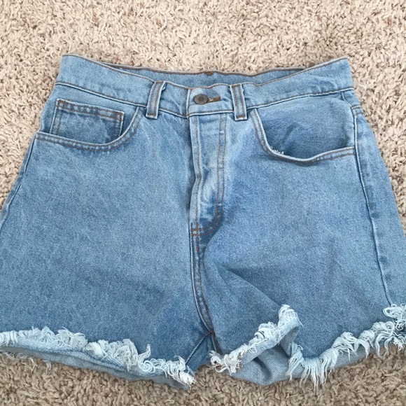 Brandy Melville Pants - Brandy Melville Ray Denim Shorts Brandy Melville Pants - Brandy Melville Ray Denim Shorts